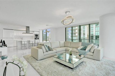Copropriété à louer à Sunny Isles Beach, Floride: 3 chambres, 175.77 m2 № 1727449 - photo 8