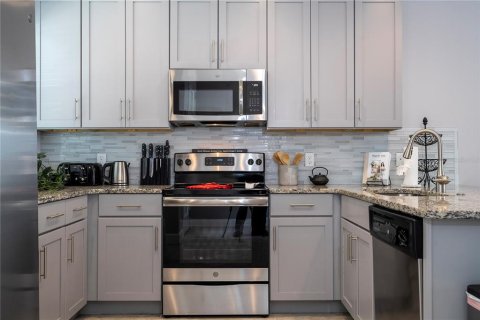 Adosado en venta en Kissimmee, Florida, 3 dormitorios, 125.6 m2 № 2329385 - foto 20