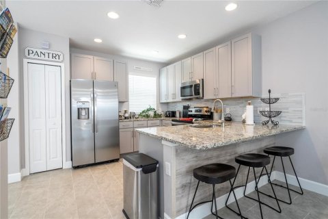 Adosado en venta en Kissimmee, Florida, 3 dormitorios, 125.6 m2 № 2329385 - foto 17
