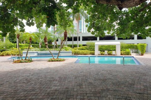 Copropriété à vendre à Aventura, Floride: 2 chambres, 98.66 m2 № 1960658 - photo 28