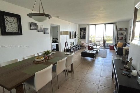 Copropriété à vendre à Aventura, Floride: 2 chambres, 98.66 m2 № 1960658 - photo 27