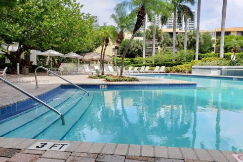 Copropriété à vendre à Aventura, Floride: 2 chambres, 98.66 m2 № 1960658 - photo 4