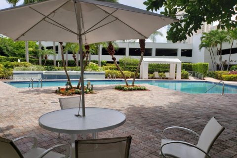 Copropriété à vendre à Aventura, Floride: 2 chambres, 98.66 m2 № 1960658 - photo 30