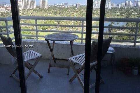 Copropriété à vendre à Aventura, Floride: 2 chambres, 98.66 m2 № 1960658 - photo 12