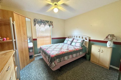 House in Orlando, Florida 4 bedrooms, 237.64 sq.m. № 1789041 - photo 11