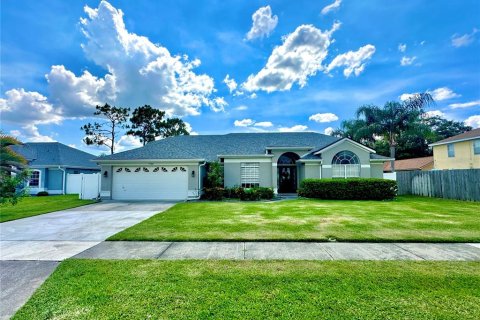 House in Orlando, Florida 4 bedrooms, 237.64 sq.m. № 1789041 - photo 1