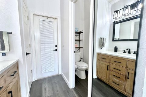 House in Orlando, Florida 4 bedrooms, 237.64 sq.m. № 1789041 - photo 20