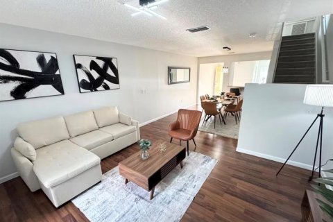 Adosado en venta en Kissimmee, Florida, 2 dormitorios, 103.31 m2 № 2198528 - foto 4