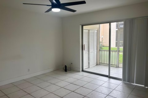 Appartement à louer à Boca Raton, Floride: 2 chambres, 78.69 m2 № 2412015 - photo 4
