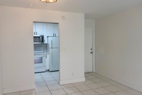 Appartement à louer à Boca Raton, Floride: 2 chambres, 78.69 m2 № 2412015 - photo 5