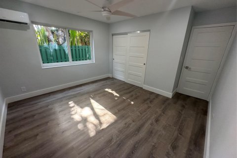 Copropriété à louer à Pompano Beach, Floride: 1 chambre, 226.12 m2 № 1185518 - photo 1