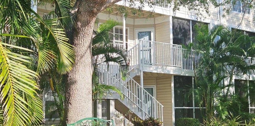 Condo in Sarasota, Florida, 2 bedrooms  № 1677532