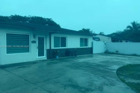 Villa ou maison à Opa-locka, Floride 3 chambres, 90.58 m2 № 2011262