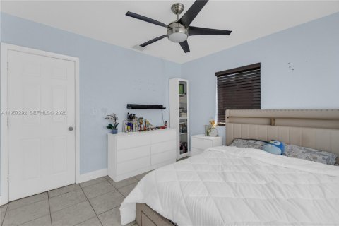 Villa ou maison à vendre à Opa-locka, Floride: 3 chambres, 90.58 m2 № 2011262 - photo 21