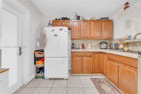 Villa ou maison à vendre à Opa-locka, Floride: 3 chambres, 90.58 m2 № 2011262 - photo 10