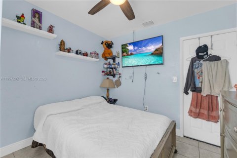 Villa ou maison à vendre à Opa-locka, Floride: 3 chambres, 90.58 m2 № 2011262 - photo 19