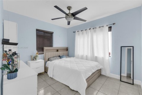 Villa ou maison à vendre à Opa-locka, Floride: 3 chambres, 90.58 m2 № 2011262 - photo 20