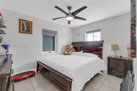 Villa ou maison à vendre à Opa-locka, Floride: 3 chambres, 90.58 m2 № 2011262 - photo 12