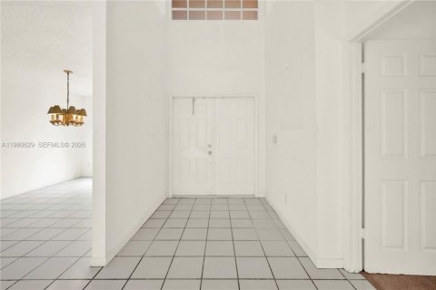 Купить виллу или дом в Катлер-Бей, Флорида 9 комнат, 227.15м2, № 2048124 - фото 4