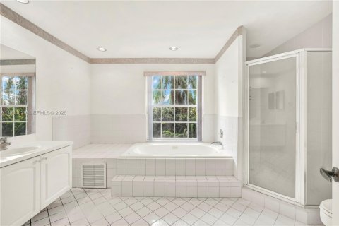 Купить виллу или дом в Катлер-Бей, Флорида 9 комнат, 227.15м2, № 2048124 - фото 29