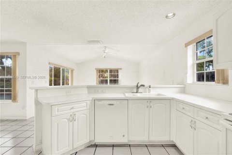 Купить виллу или дом в Катлер-Бей, Флорида 9 комнат, 227.15м2, № 2048124 - фото 14