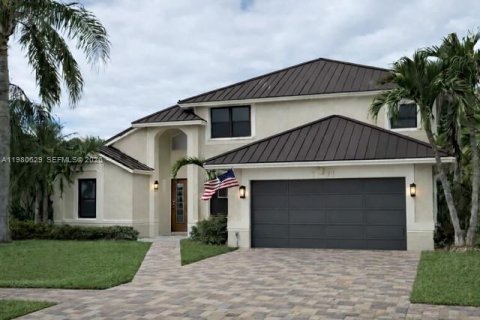 Купить виллу или дом в Катлер-Бей, Флорида 9 комнат, 227.15м2, № 2048124 - фото 3