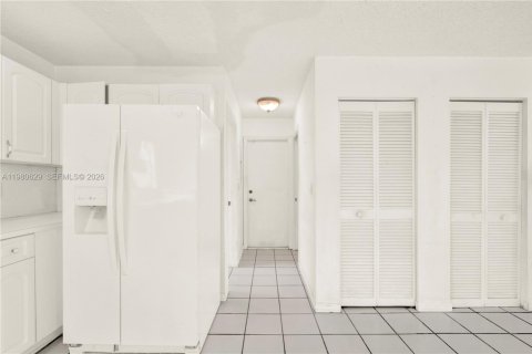 Купить виллу или дом в Катлер-Бей, Флорида 9 комнат, 227.15м2, № 2048124 - фото 17