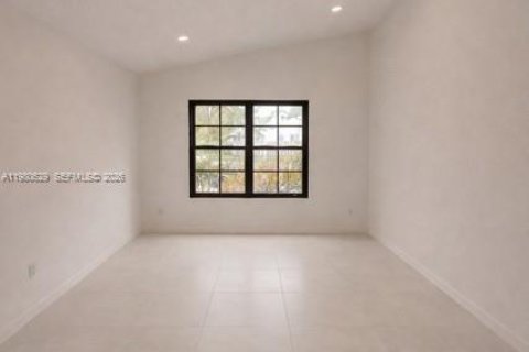 Купить виллу или дом в Катлер-Бей, Флорида 9 комнат, 227.15м2, № 2048124 - фото 10