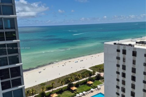 Condo in Miami Beach, Florida, 1 bedroom  № 2069724 - photo 9