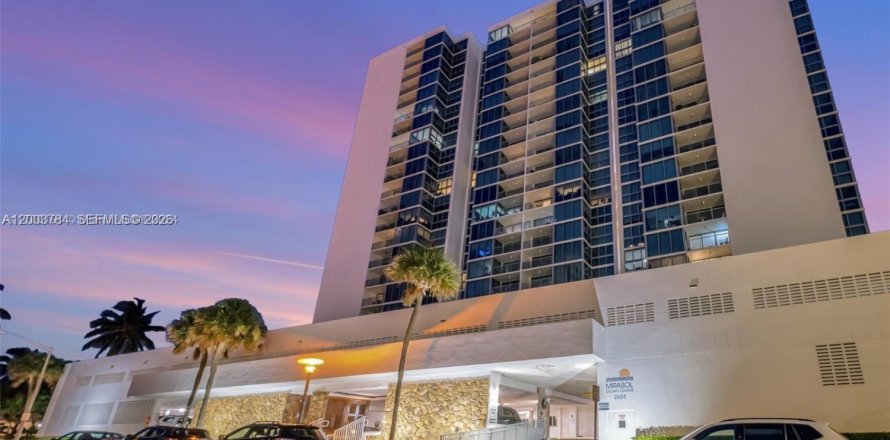 Condo in Miami Beach, Florida, 1 bedroom  № 2069724