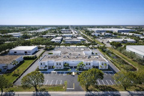 Propiedad comercial en venta en Coral Springs, Florida № 2146315 - foto 28