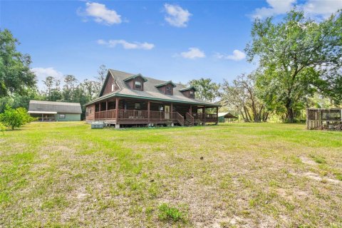 House in Dade City, Florida 5 bedrooms, 322.09 sq.m. № 1916916 - photo 2