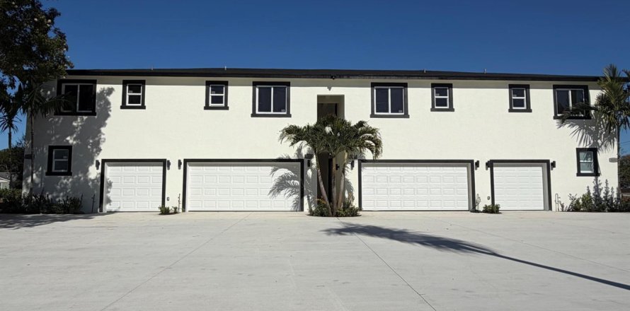 Touwnhouse à Wellington, Floride 3 chambres, 137.77 m2 № 2176705