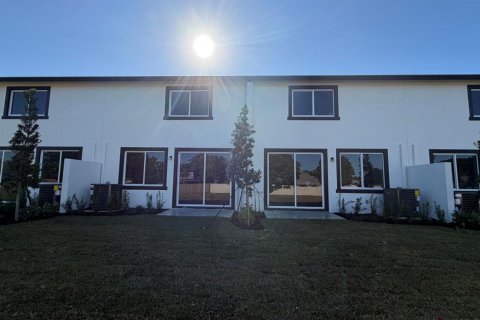 Touwnhouse à louer à Wellington, Floride: 3 chambres, 137.77 m2 № 2176705 - photo 2