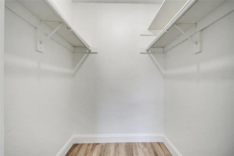 Condo in Orlando, Florida, 1 bedroom  № 2216118 - photo 21