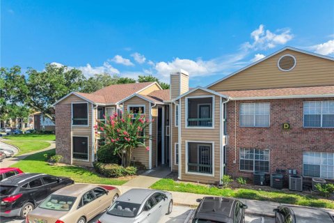 Condo in Orlando, Florida, 1 bedroom  № 2216118 - photo 2