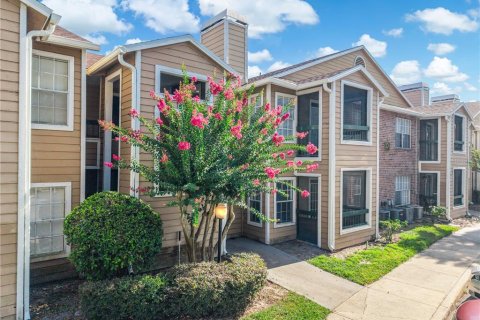 Condominio en Orlando, Florida, 1 dormitorio  № 2216118
