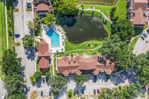 Condo in Orlando, Florida, 1 bedroom  № 2216118 - photo 27