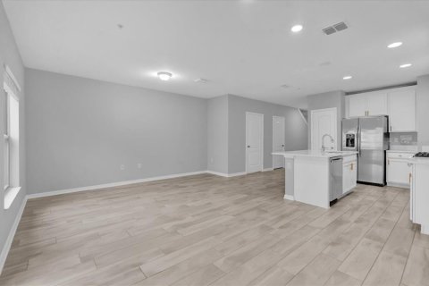Townhouse in Sanford, Florida 3 bedrooms, 138.42 sq.m. № 1533967 - photo 9