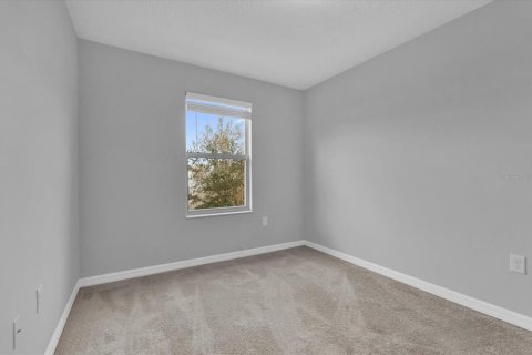 Townhouse in Sanford, Florida 3 bedrooms, 138.42 sq.m. № 1533967 - photo 11