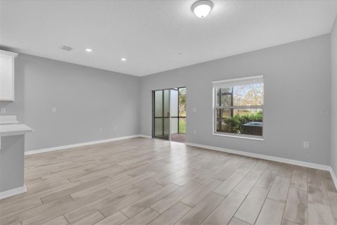 Townhouse in Sanford, Florida 3 bedrooms, 138.42 sq.m. № 1533967 - photo 5