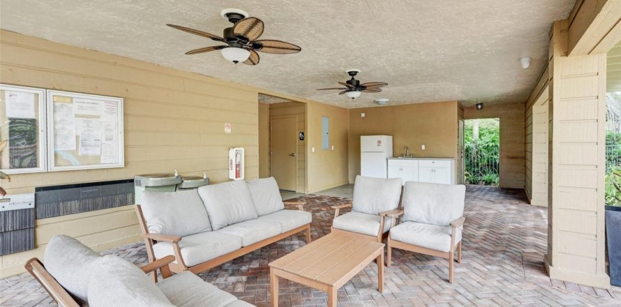 Townhouse in Boca Raton, Florida 3 bedrooms, 209.96 sq.m. № 1182171