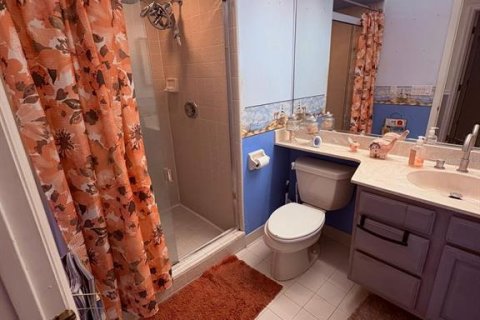 House in Orlando, Florida 2 bedrooms, 141.95 sq.m. № 1919572 - photo 17