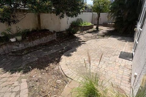 House in Orlando, Florida 2 bedrooms, 141.95 sq.m. № 1919572 - photo 30