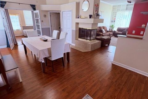 House in Orlando, Florida 2 bedrooms, 141.95 sq.m. № 1919572 - photo 7