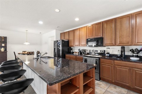 Villa ou maison à vendre à Haines City, Floride: 4 chambres, 236.44 m2 № 2098227 - photo 23