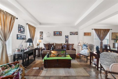 Villa ou maison à vendre à Haines City, Floride: 4 chambres, 236.44 m2 № 2098227 - photo 8