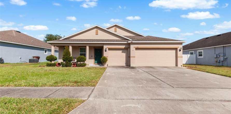 Villa ou maison à Haines City, Floride 4 chambres, 236.44 m2 № 2098227