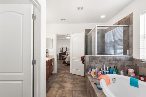 Villa ou maison à vendre à Haines City, Floride: 4 chambres, 236.44 m2 № 2098227 - photo 30