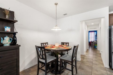 Villa ou maison à vendre à Haines City, Floride: 4 chambres, 236.44 m2 № 2098227 - photo 18